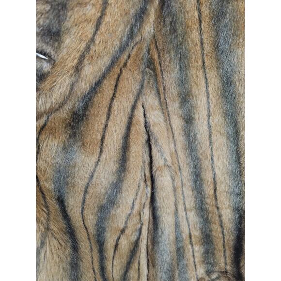 Denim & Co. 90’S Dark Denim & Faux Fur Trim Coat size Medium - Picture 12 of 13